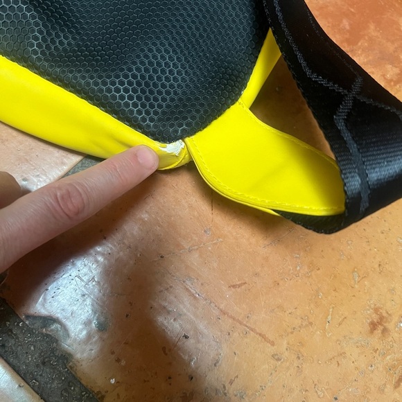 Hunter for Target Yellow Belt Bag - Picture 2 of 3